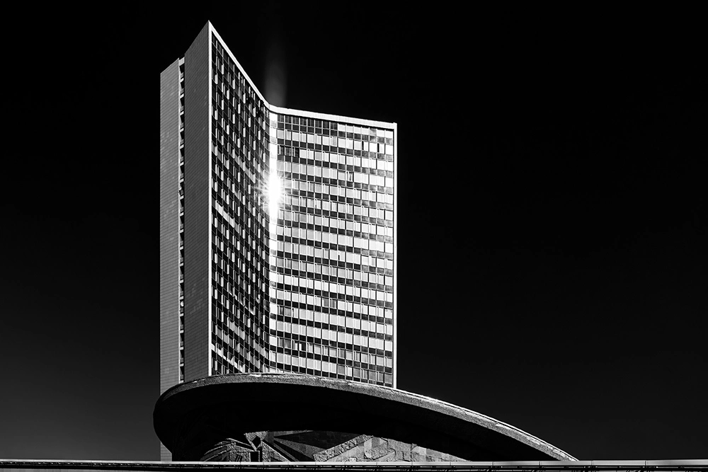 Комплекс зданий секретариата Совета экономической взаимопомощи, 2019 год, Михаил Розанов.